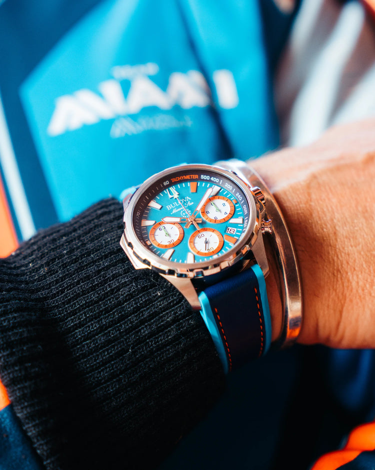 Bulova E1 Team Miami 96B460 detail