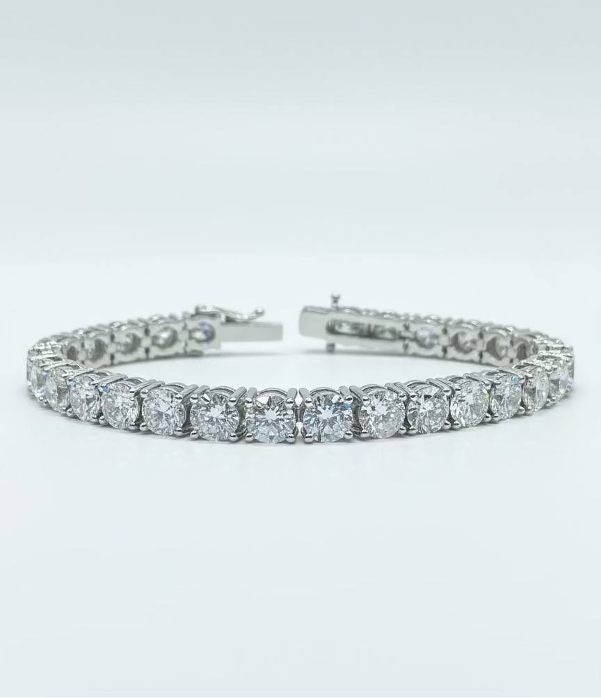 
                    Tennis Bracelet 26.81ct
                  