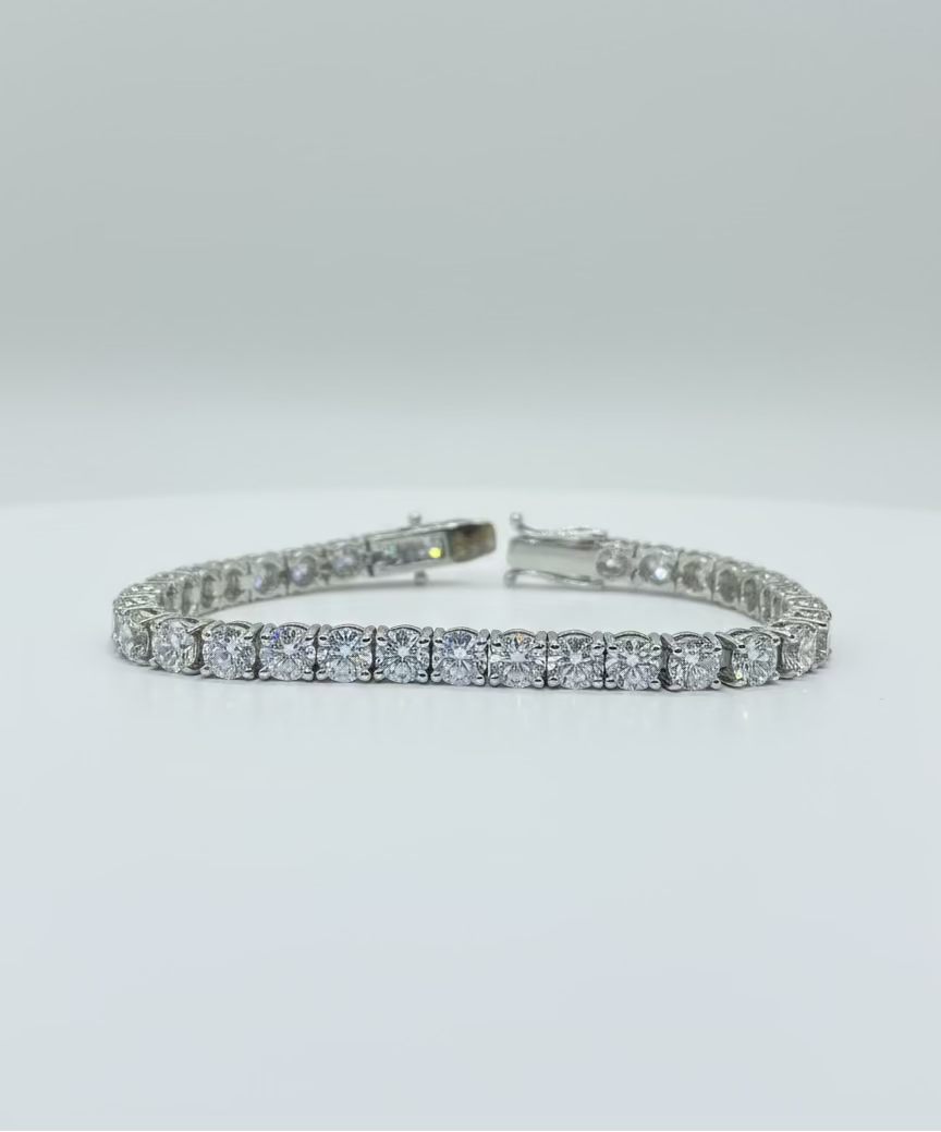 
                    Tennis Bracelet 16.32ct
                  